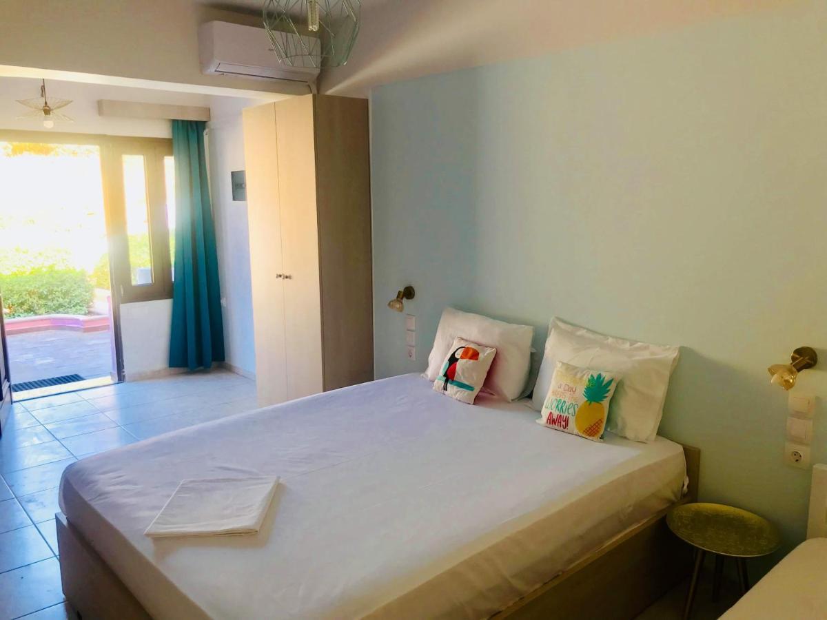 Golden View Apartments Myrina Limnos エクステリア 写真