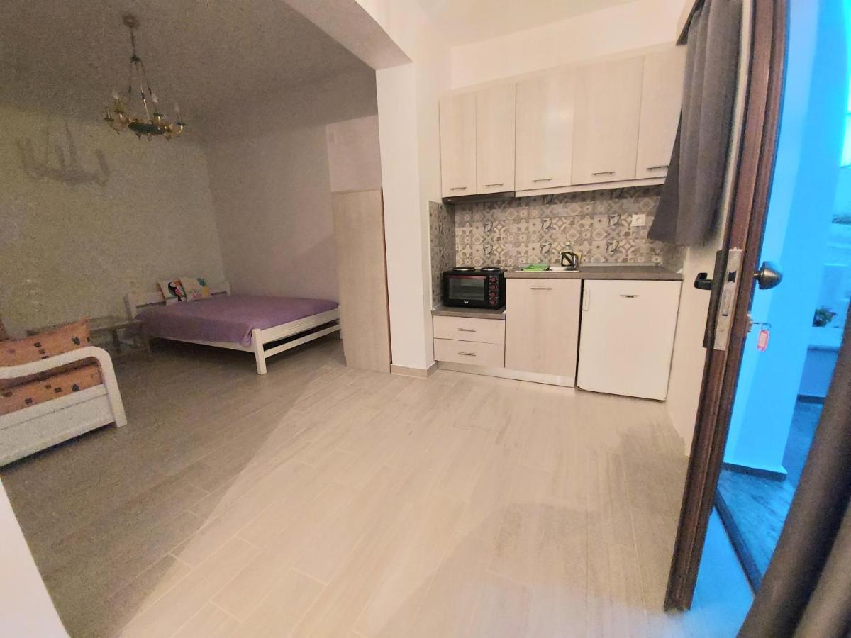 Golden View Apartments Myrina Limnos エクステリア 写真