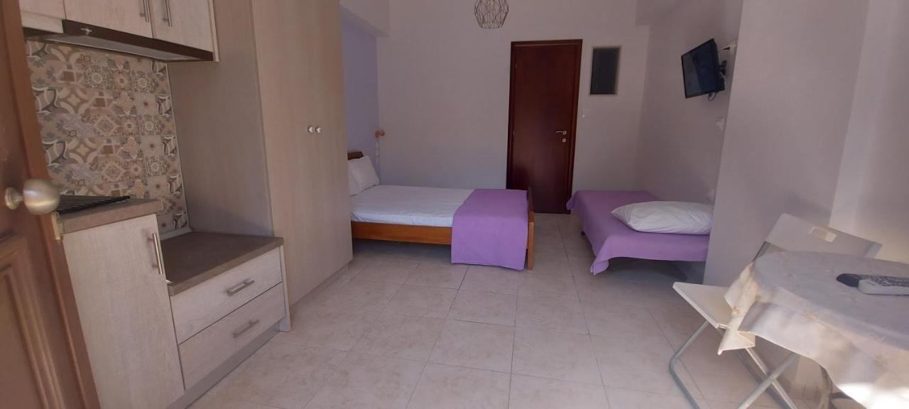 Golden View Apartments Myrina Limnos エクステリア 写真